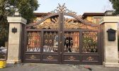 雙拼別墅選獨立大門還是兩個大門好？