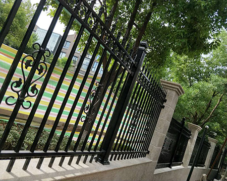 鎮(zhèn)江圍墻護欄